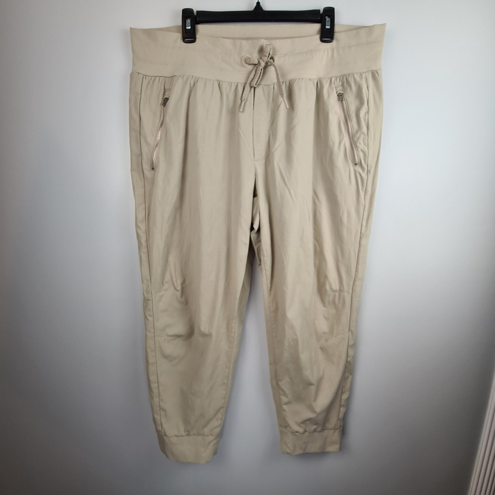 Athleta Trekkie North Jogger Womens 18 Khaki Beige Hiking Performance Pants